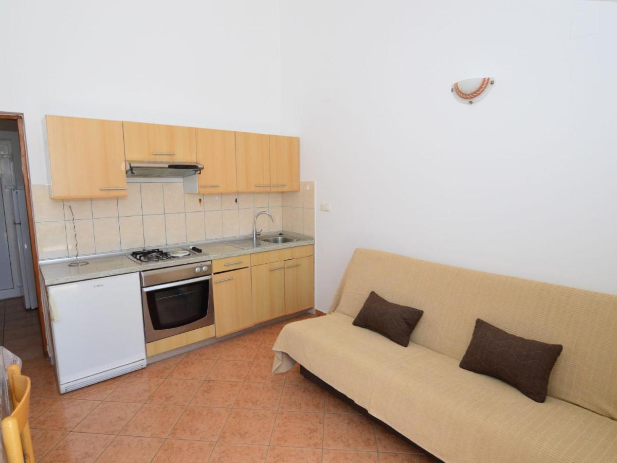 Apartment Buda - Hvr216 By Interhome Basina Esterno foto